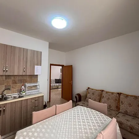 Rikardo Apartament Appartement